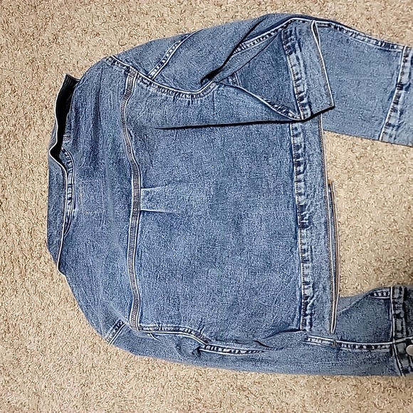 Levi Strauss relaxed trucker Denim cropped jacket - Picture 6 of 7